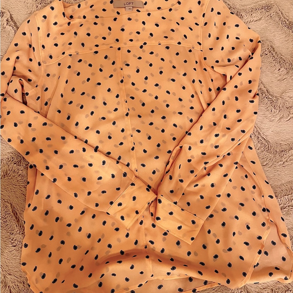 Excellent Condition! Ann Taylor LOFT Blouse, Size Small.